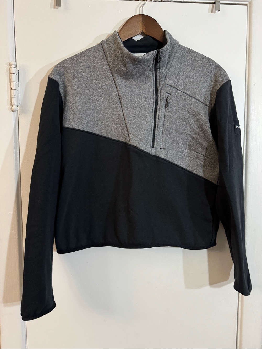 Women's Two-Tone Gray and Black Quarter-Zip Pullover Sweater